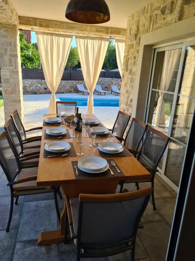 Villa Lulu Kamena Villa S Maslinikom Otok Krk Dobrinj Selo Gostinjac Krk Town Exteriér fotografie