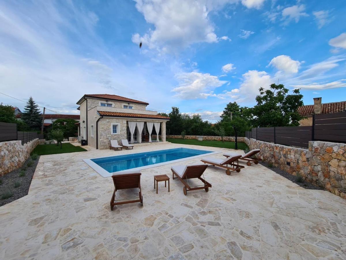 Villa Lulu Kamena Villa S Maslinikom Otok Krk Dobrinj Selo Gostinjac Krk Town Exteriér fotografie