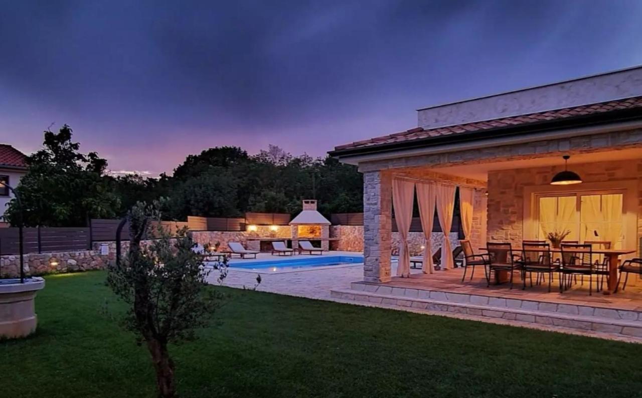 Villa Lulu Kamena Villa S Maslinikom Otok Krk Dobrinj Selo Gostinjac Krk Town Exteriér fotografie